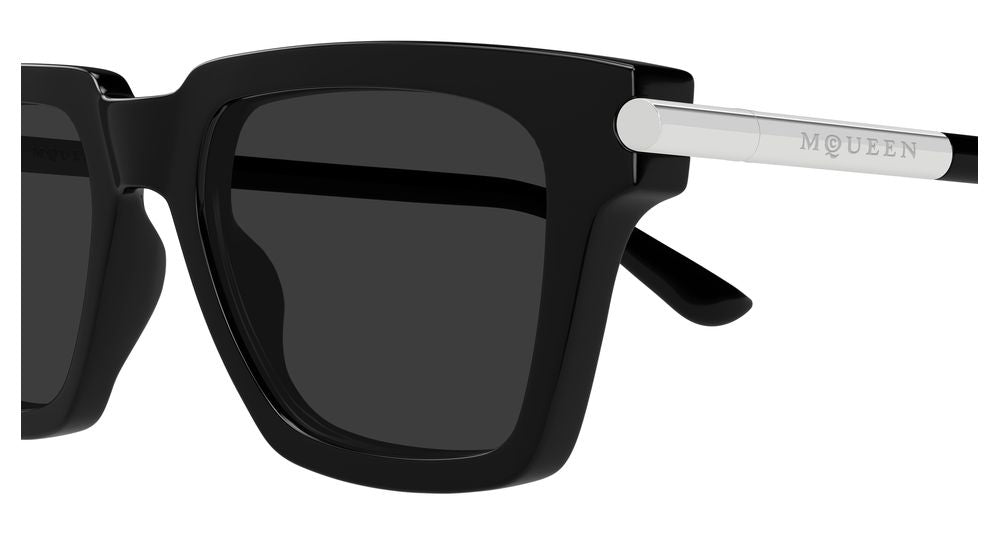ALEXANDER MCQUEEN AM0519S 1